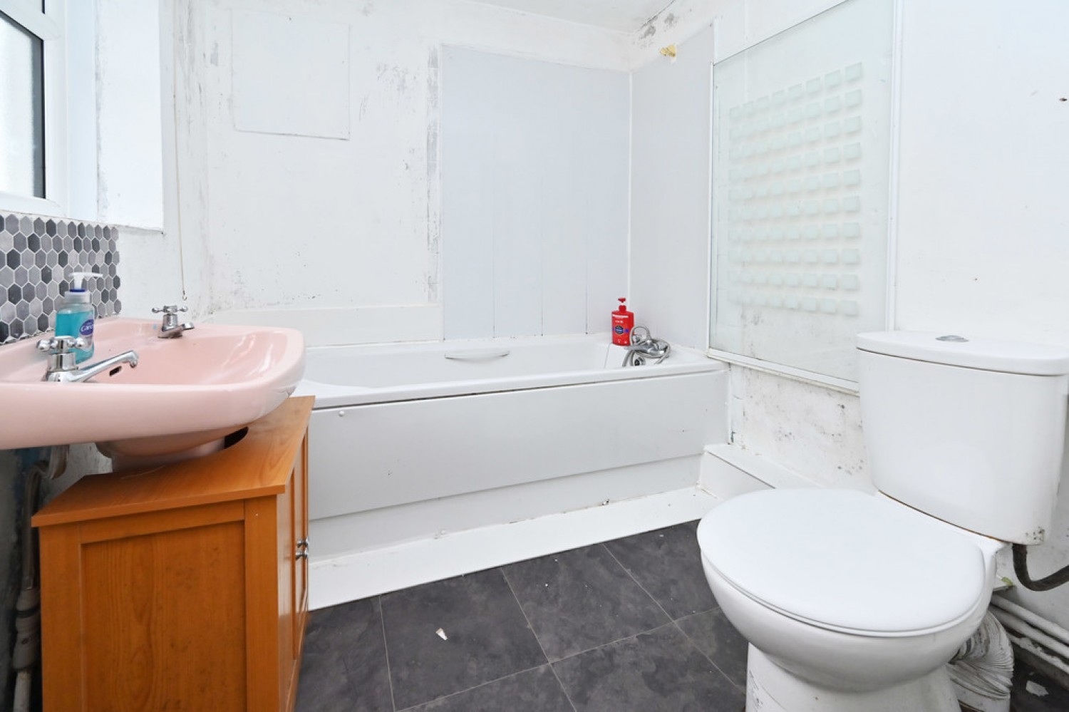 2 bedroom House for Auction Free Trade Street, Northwood, Stoke-on-Trent