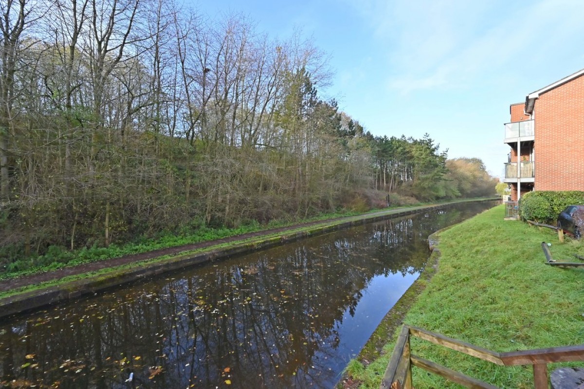 Tudor Court, Sunny Bank, Middleport