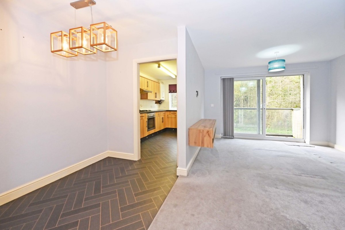 Tudor Court, Sunny Bank, Middleport