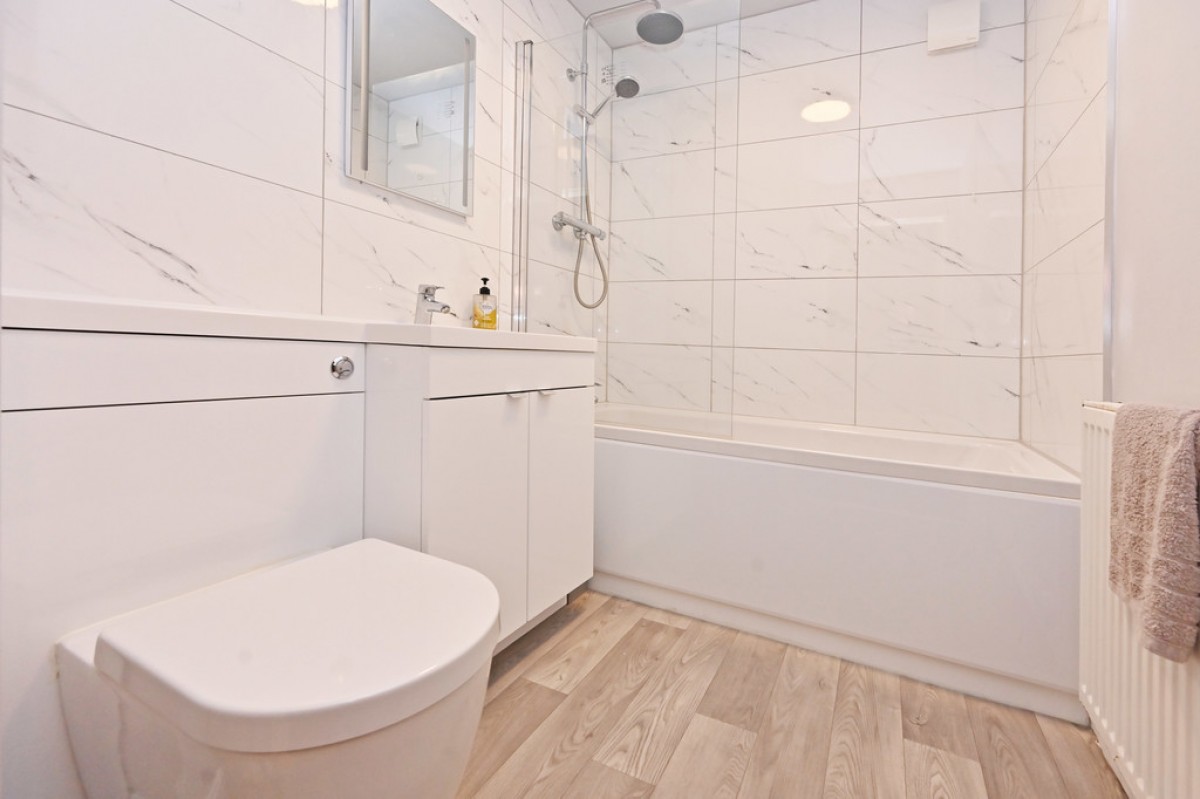 Tudor Court, Sunny Bank, Middleport