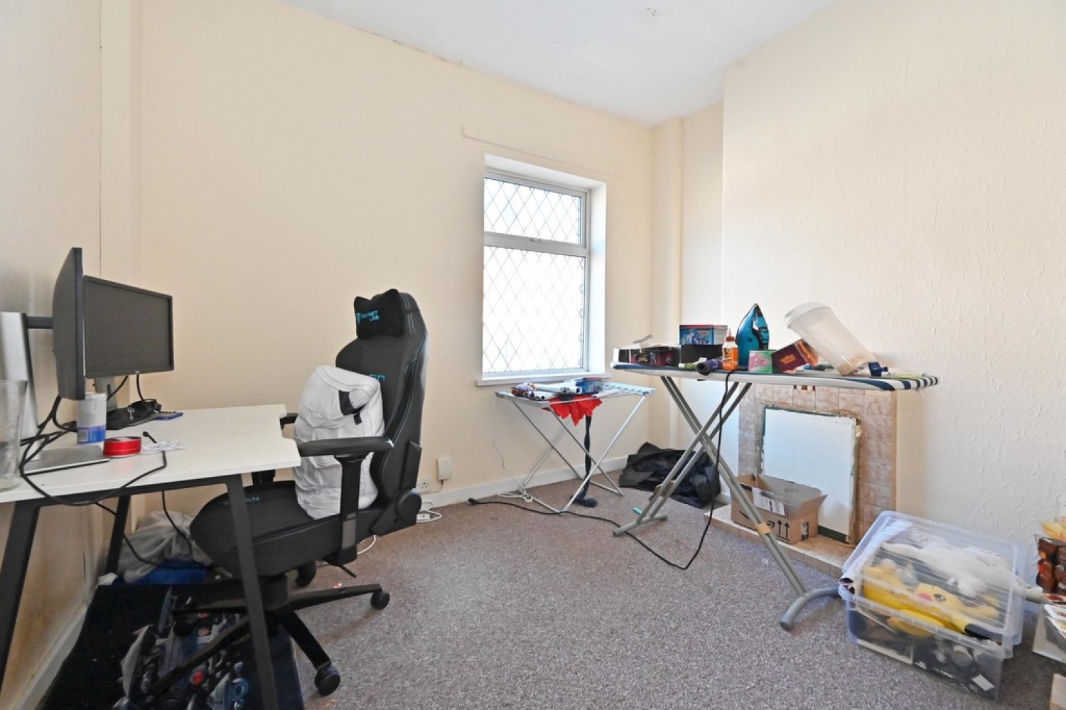 2 bedroom House for Sale Nash Peake Street, Tunstall, Stoke-on-Trent