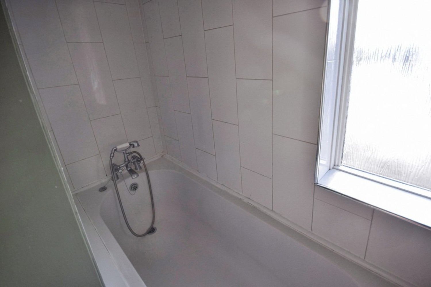2 bedroom House in Ainsworth Street, Fenton, Stoke-on-Trent