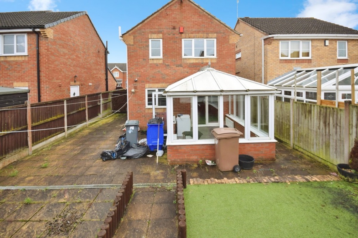 Parma Grove, Park Hall