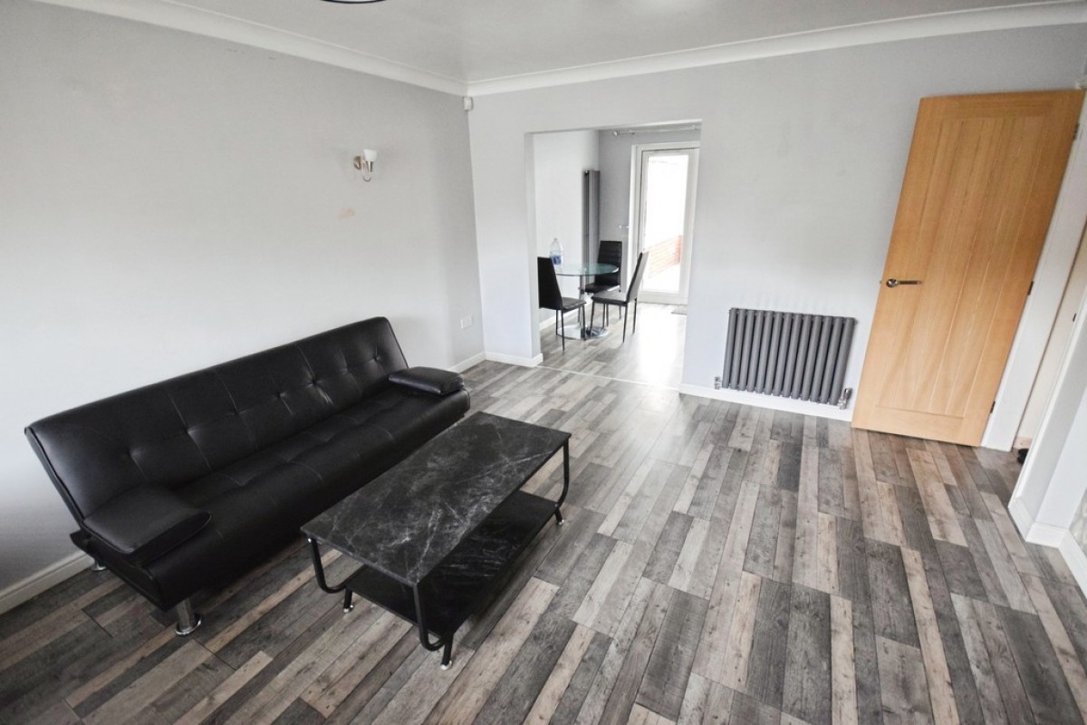 Parma Grove, Park Hall