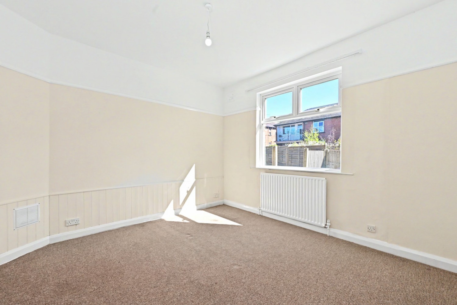2 bedroom Flat for Sale Marina Road, Trent Vale, Stoke-on-Trent