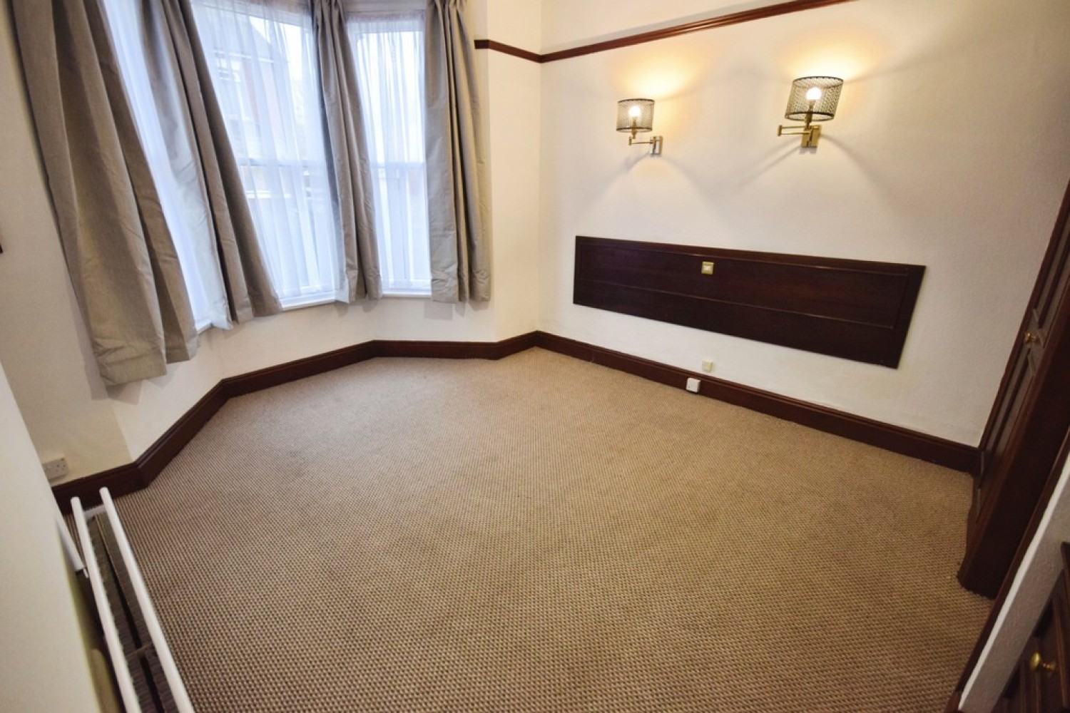 1 bedroom Flat in Glebe House Mews, 12 Haydon Street