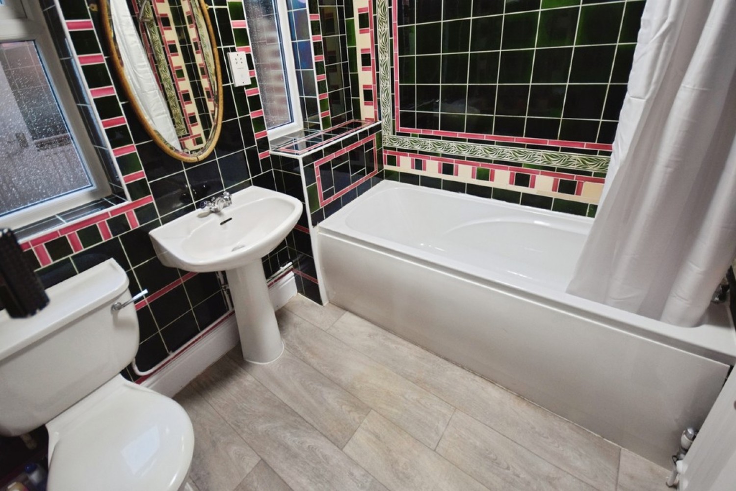 1 bedroom Flat in Glebe House Mews, 12 Haydon Street