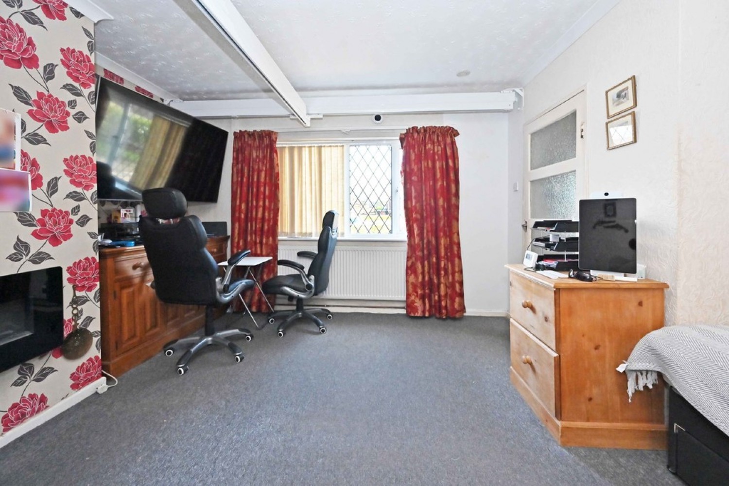 3 bedroom House for Sale The Moat, Weston Coyney, Stoke-on-Trent