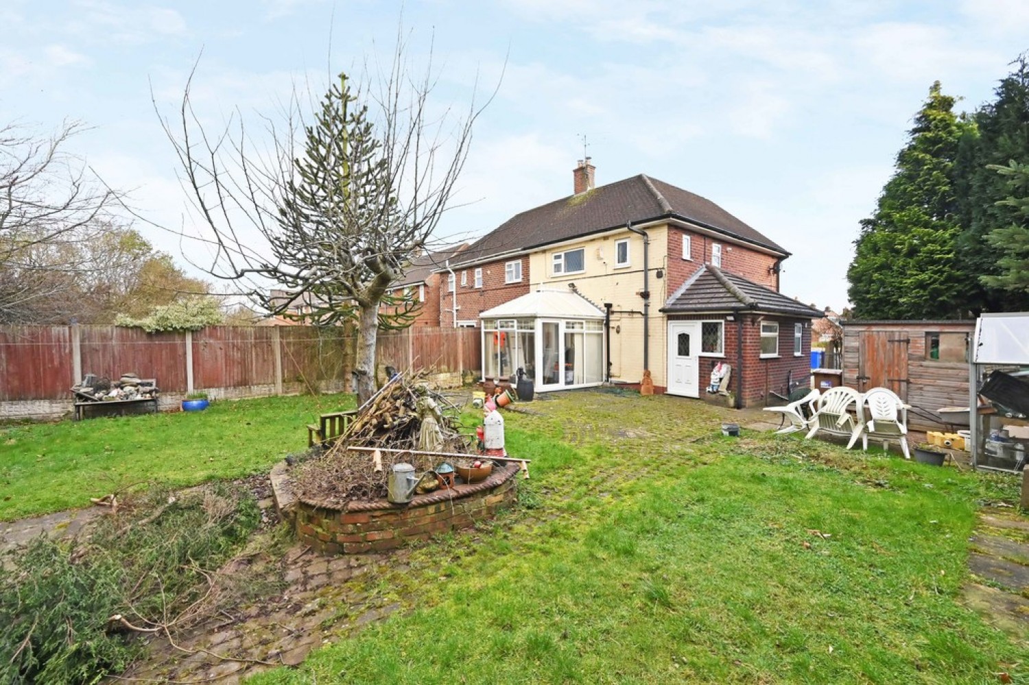 3 bedroom House for Sale The Moat, Weston Coyney, Stoke-on-Trent