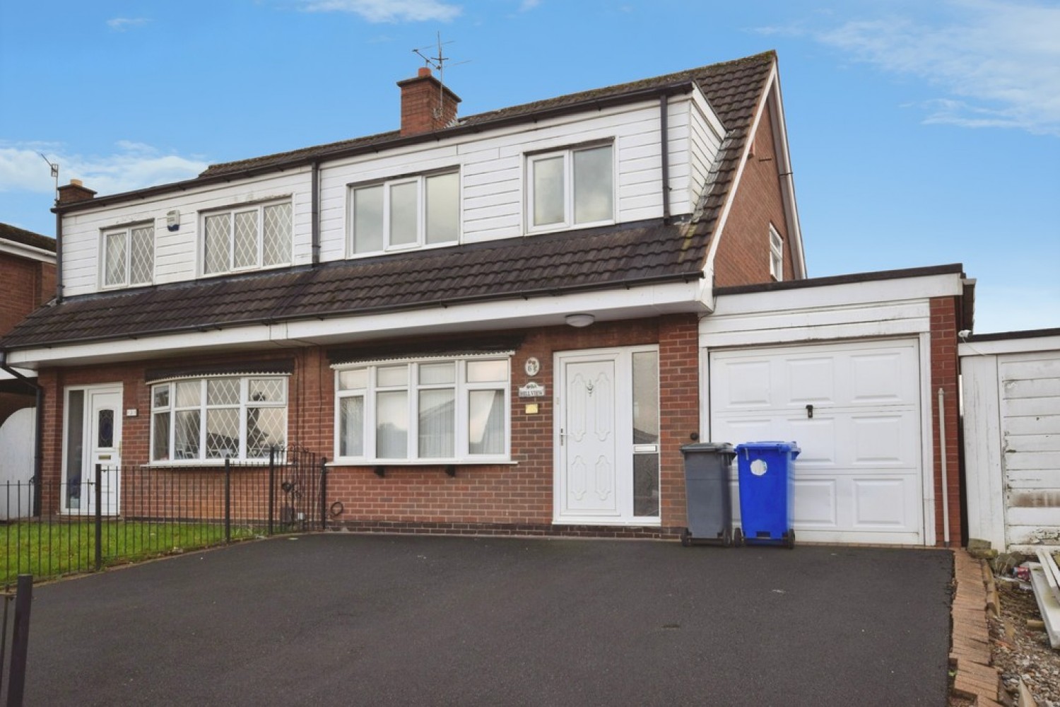 3 bedroom House in Ibsen Road, Park hall