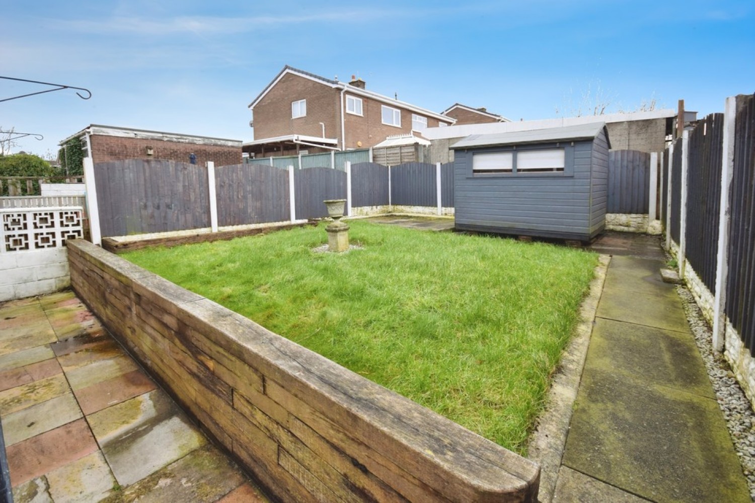 3 bedroom House in Ibsen Road, Park hall