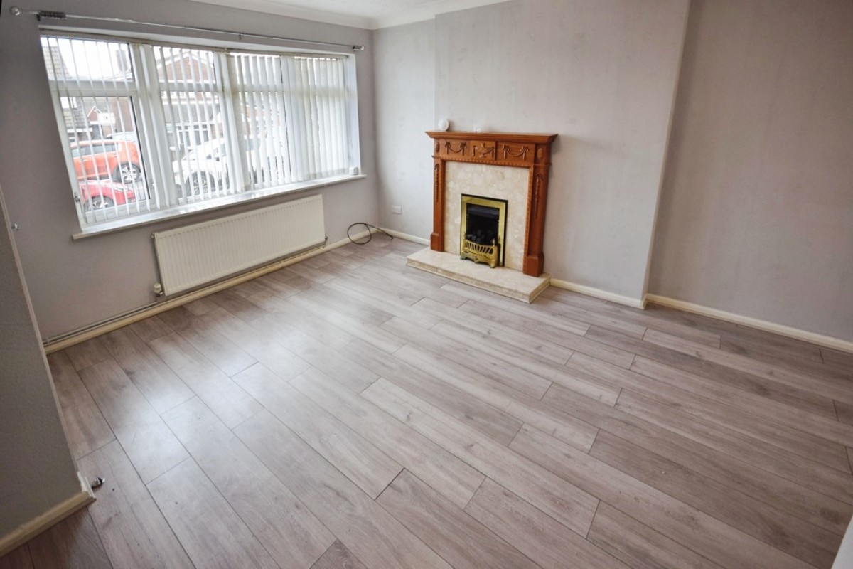 Ibsen Road, Park hall