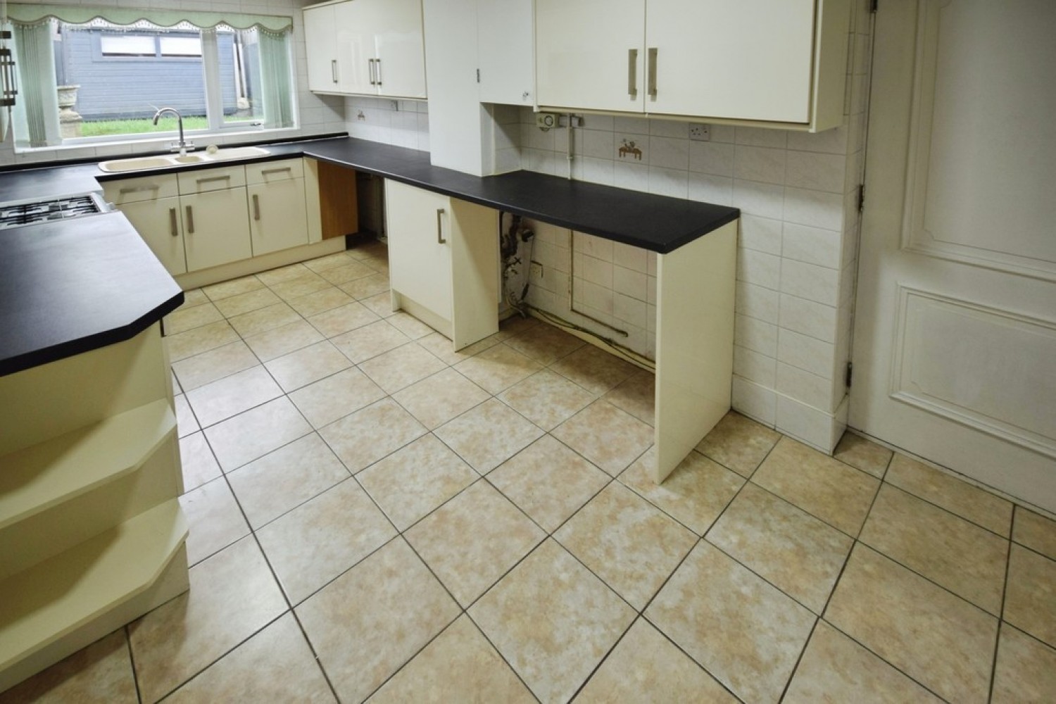 3 bedroom House in Ibsen Road, Park hall