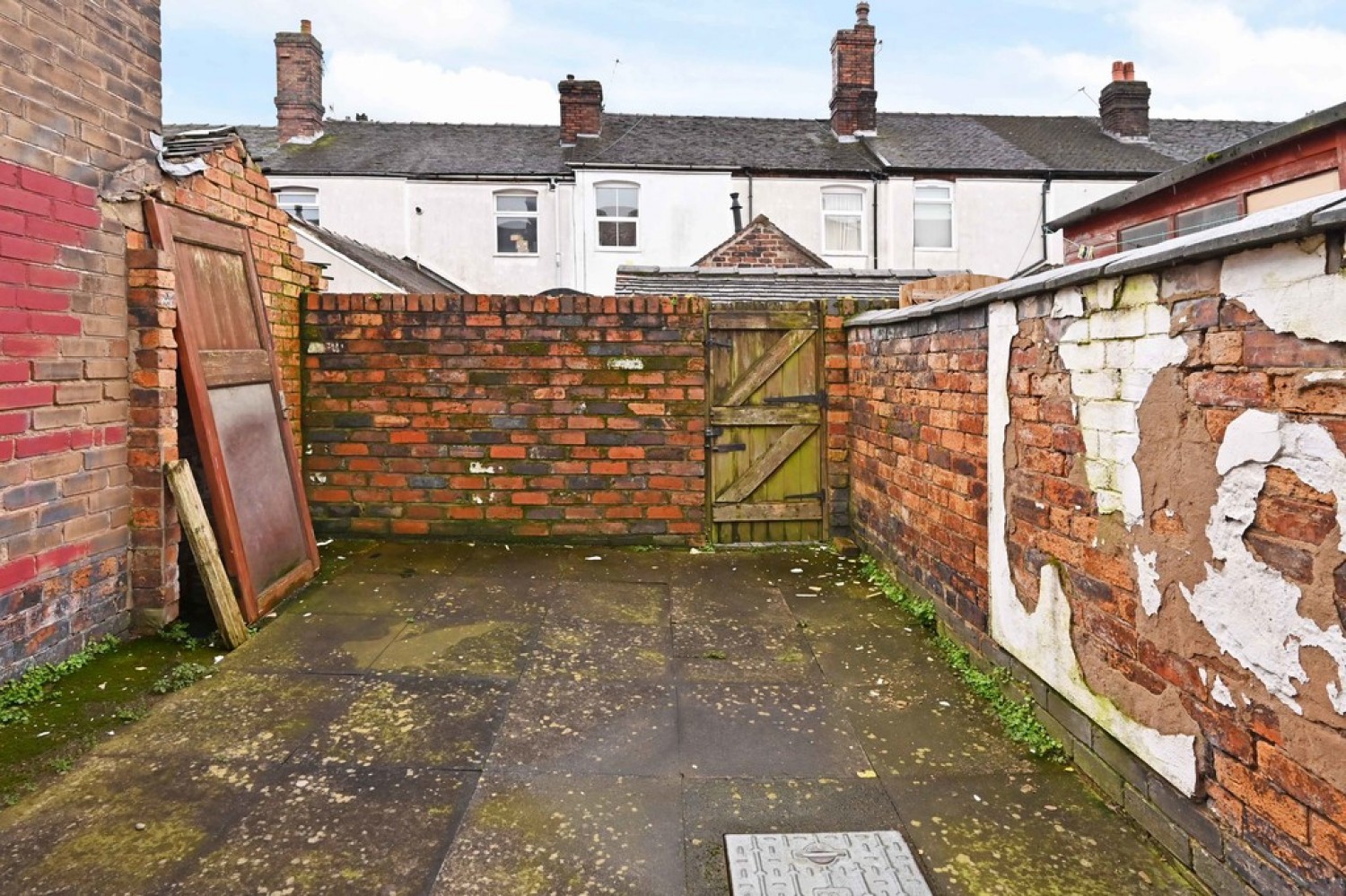 2 bedroom House for Sale Smith Child Street, Tunstall, Stoke-on-Trent
