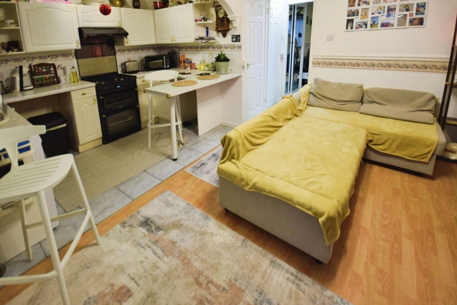 1 bedroom Flat for Letting Heathside Lane, Goldenhill