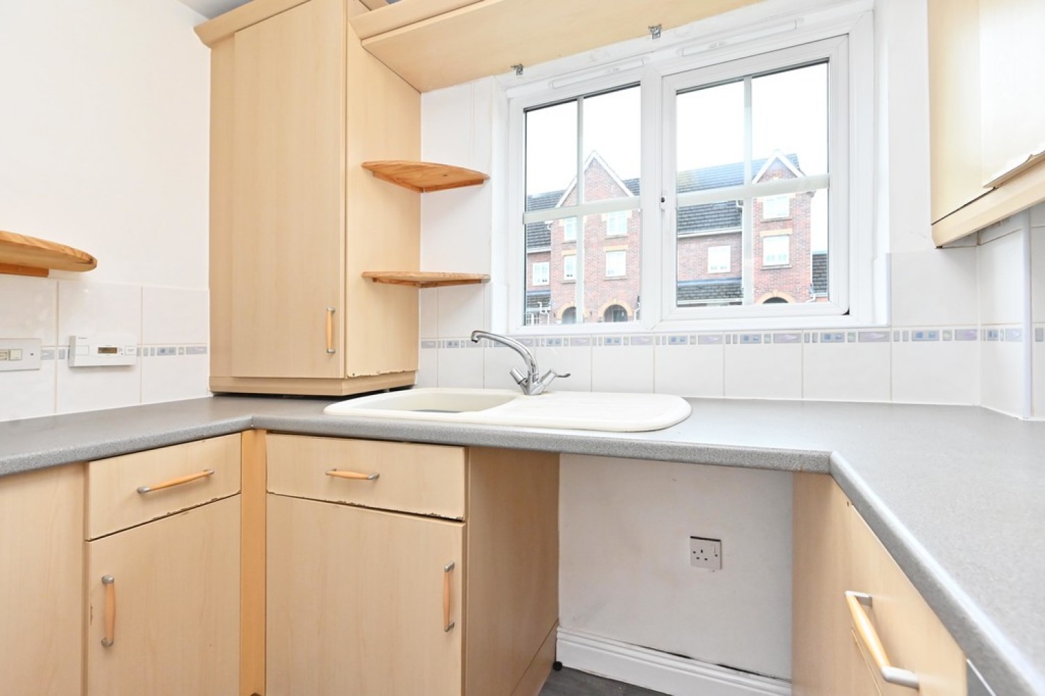 2 bedroom House for Sale Steeple Way, Stoke, Stoke-on-Trent