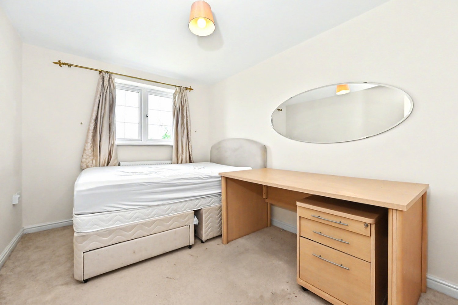 2 bedroom Flat for Sale Galingale View, Keele, Newcastle