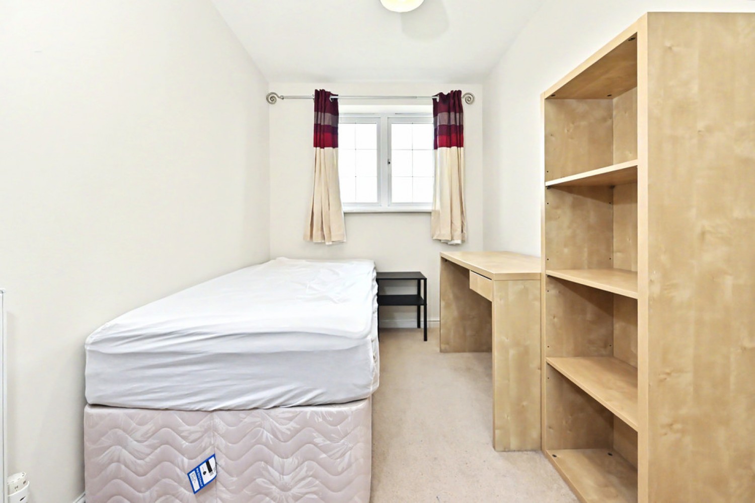 2 bedroom Flat for Sale Galingale View, Keele, Newcastle