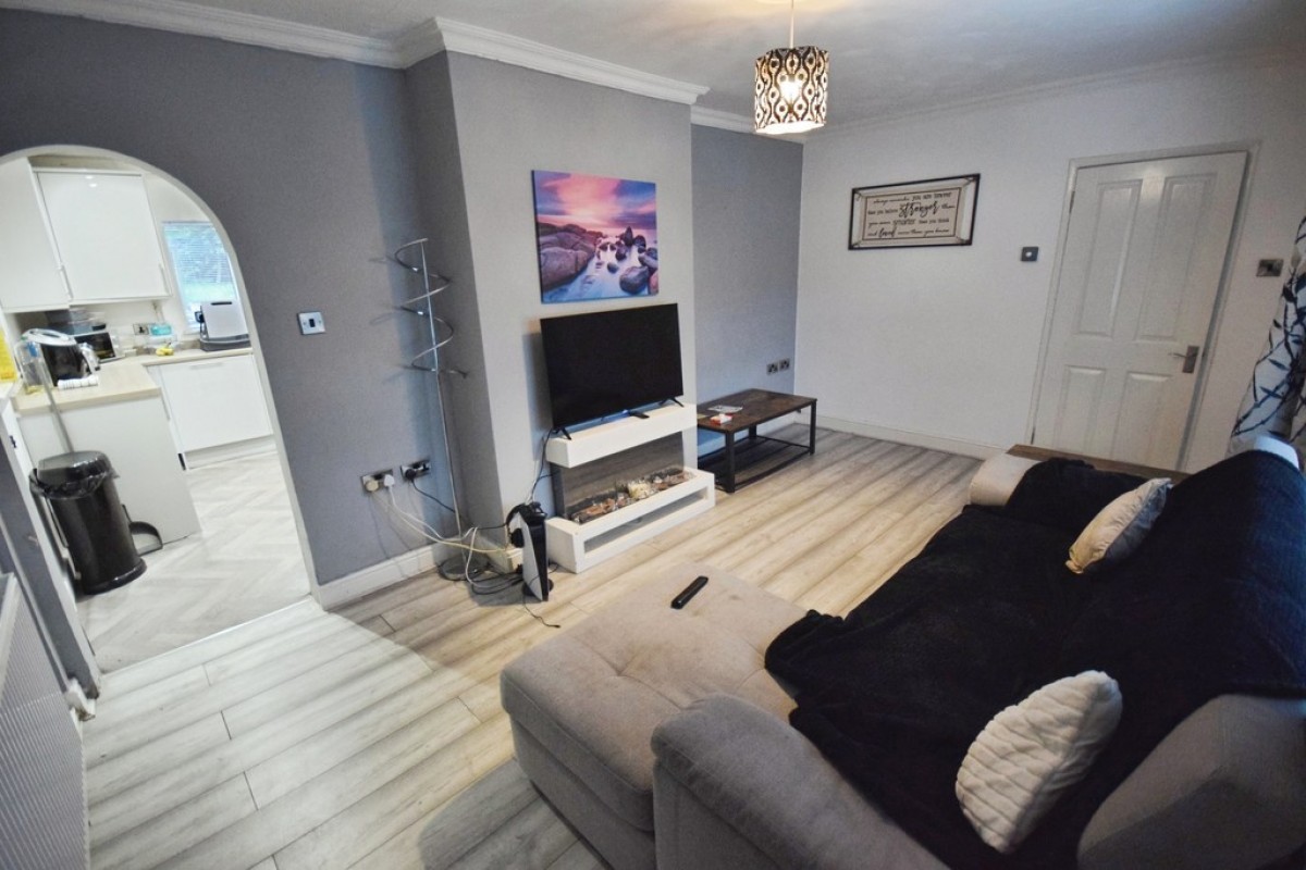 Carling Grove, Fenton