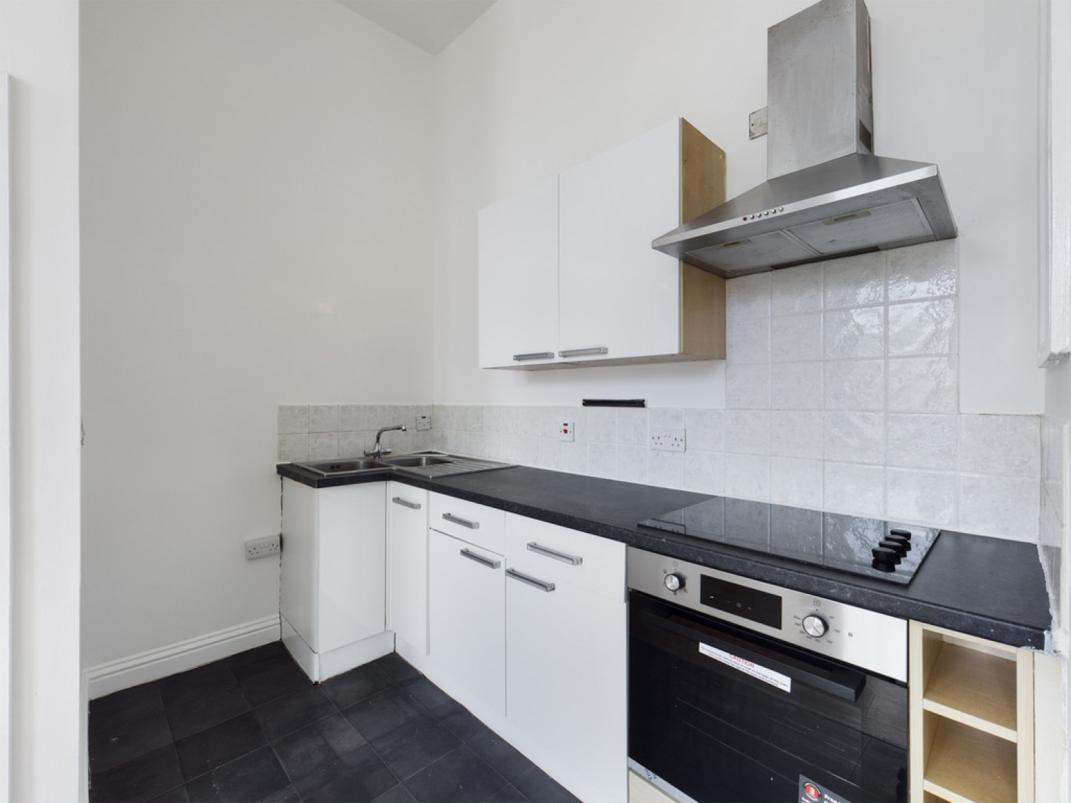 8 bedroom Flat for Sale The Strand, Longton, Stoke on Trent