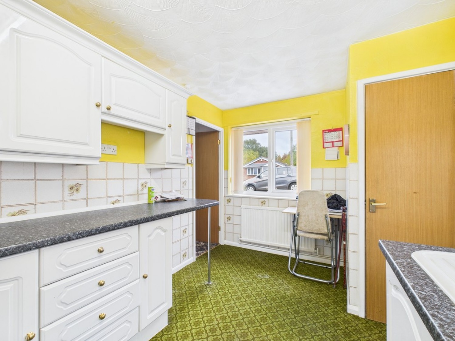 2 bedroom Bungalow for Sale Westmorland Close, Packmoor, Stoke-on-Trent