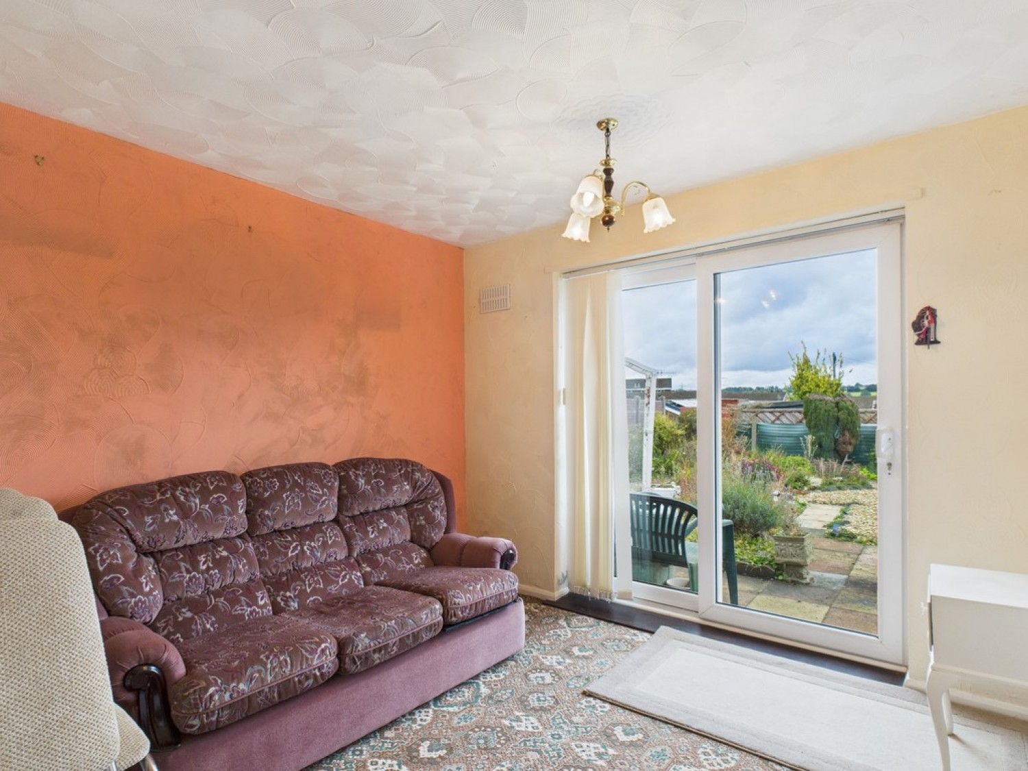 2 bedroom Bungalow for Sale Westmorland Close, Packmoor, Stoke-on-Trent