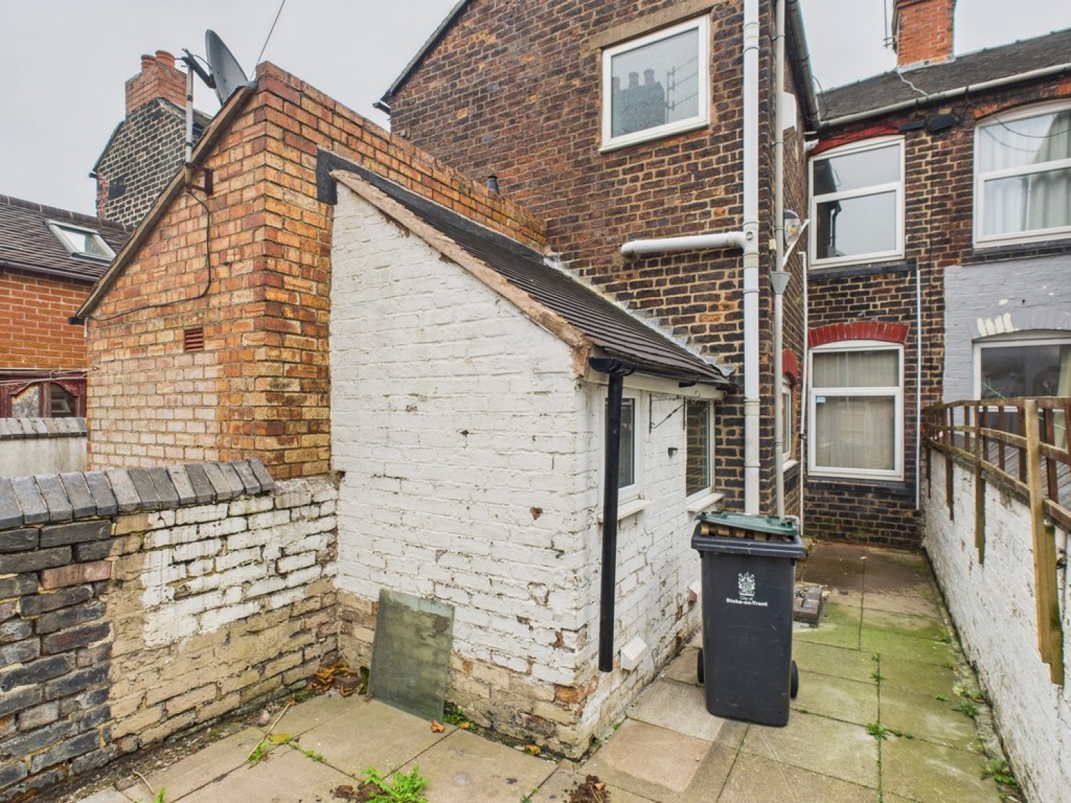 3 bedroom House for Auction Gibson Street, Tunstall, Stoke-on-Trent