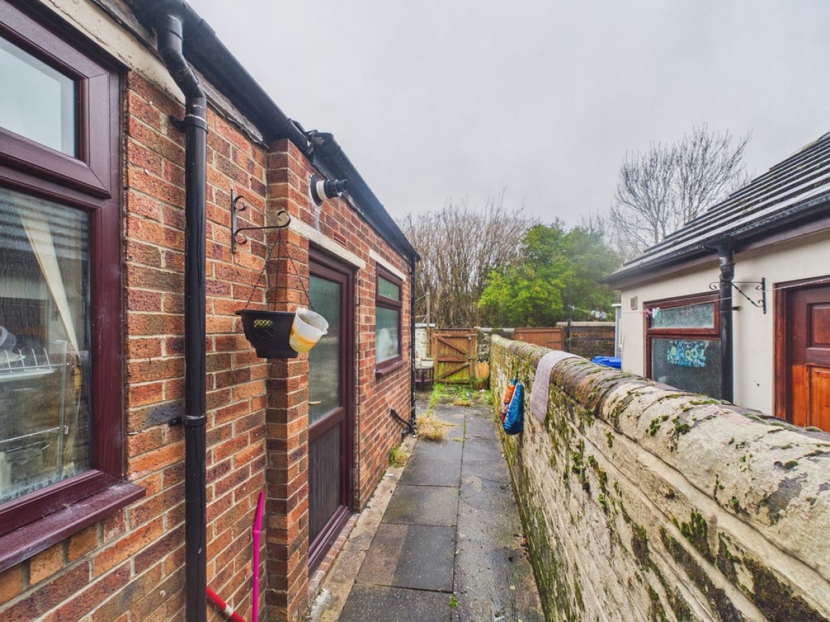 Ruxley Road, Bucknall, Stoke-on-Trent