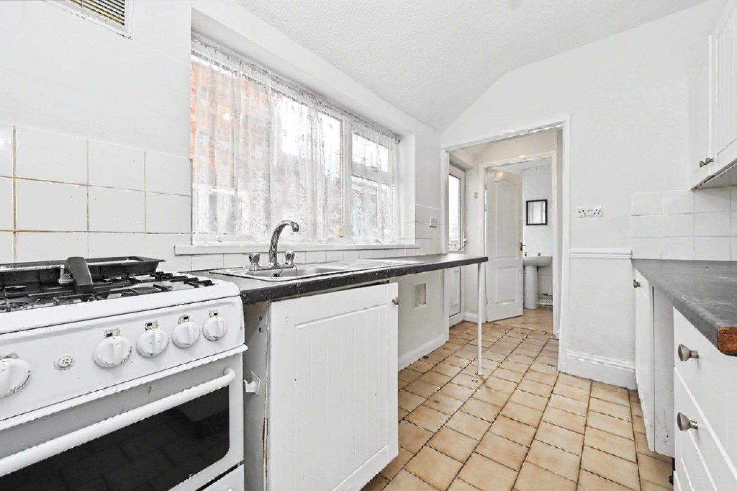 2 bedroom House for Sale King William Street, Tunstall, Stoke-on-Trent