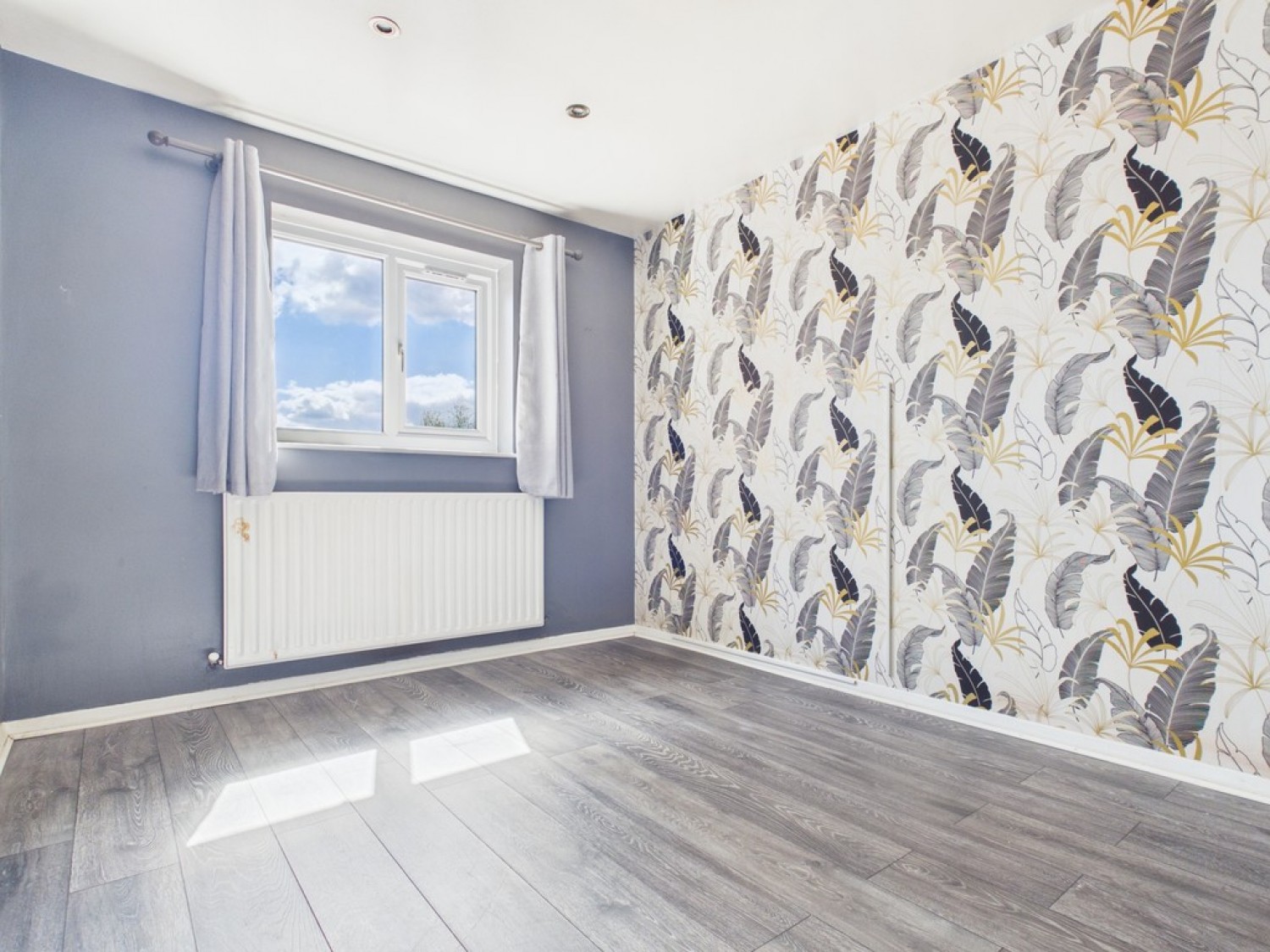 2 bedroom Flat for Letting Diana Road, Birches Head