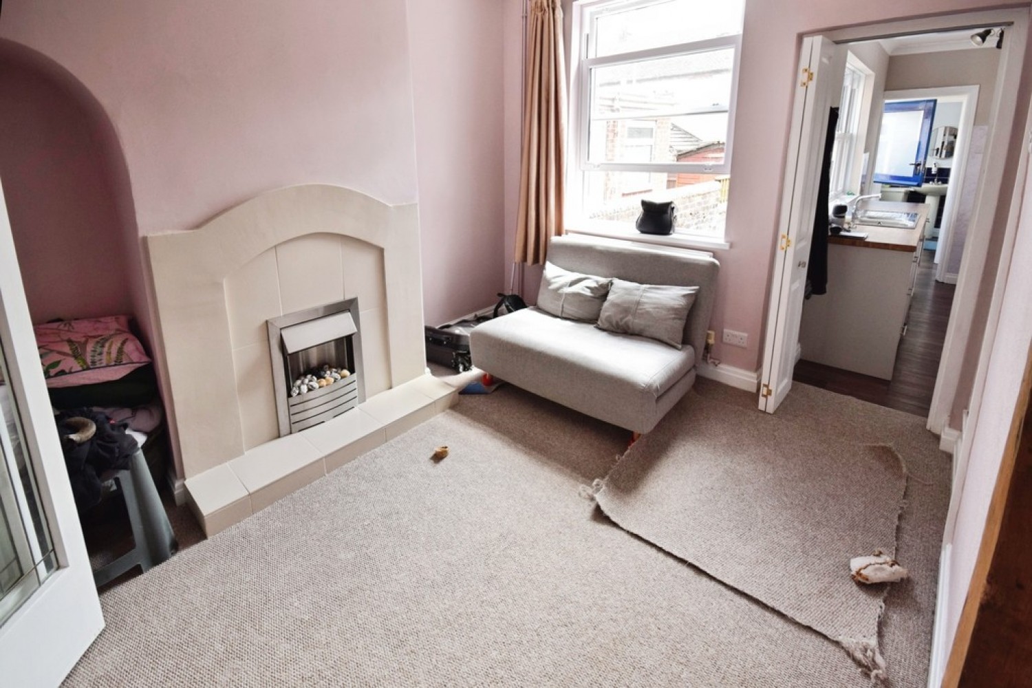 2 bedroom House for Letting Bank Street, Tunstall