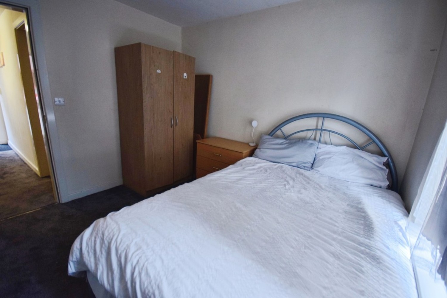 2 bedroom Flat for Letting Hassells Bridge, Hassell Street