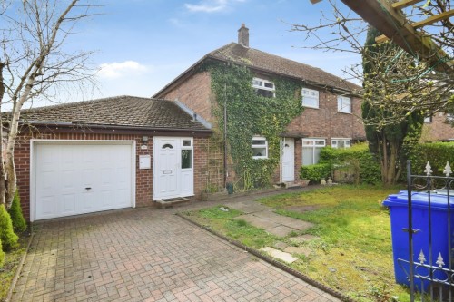 Pembridge Road, Blurton