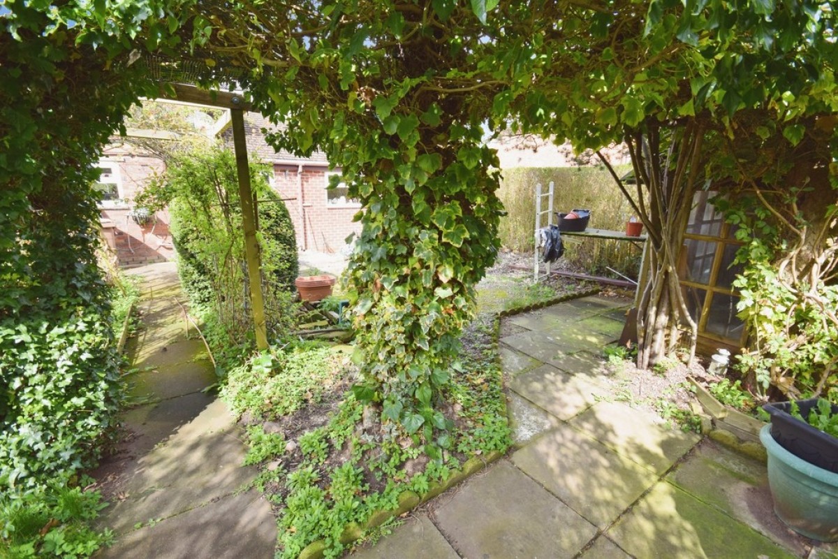 Pembridge Road, Blurton