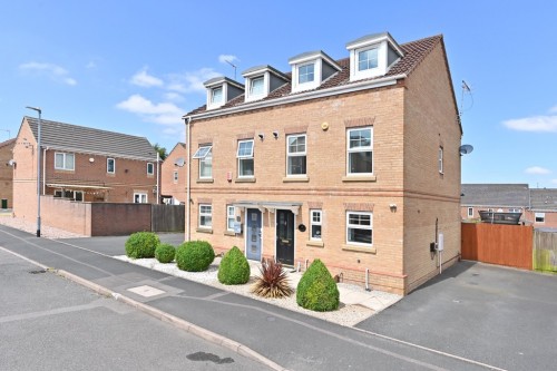 Cricklewood Drive, Tunstall, Stoke-on-Trent