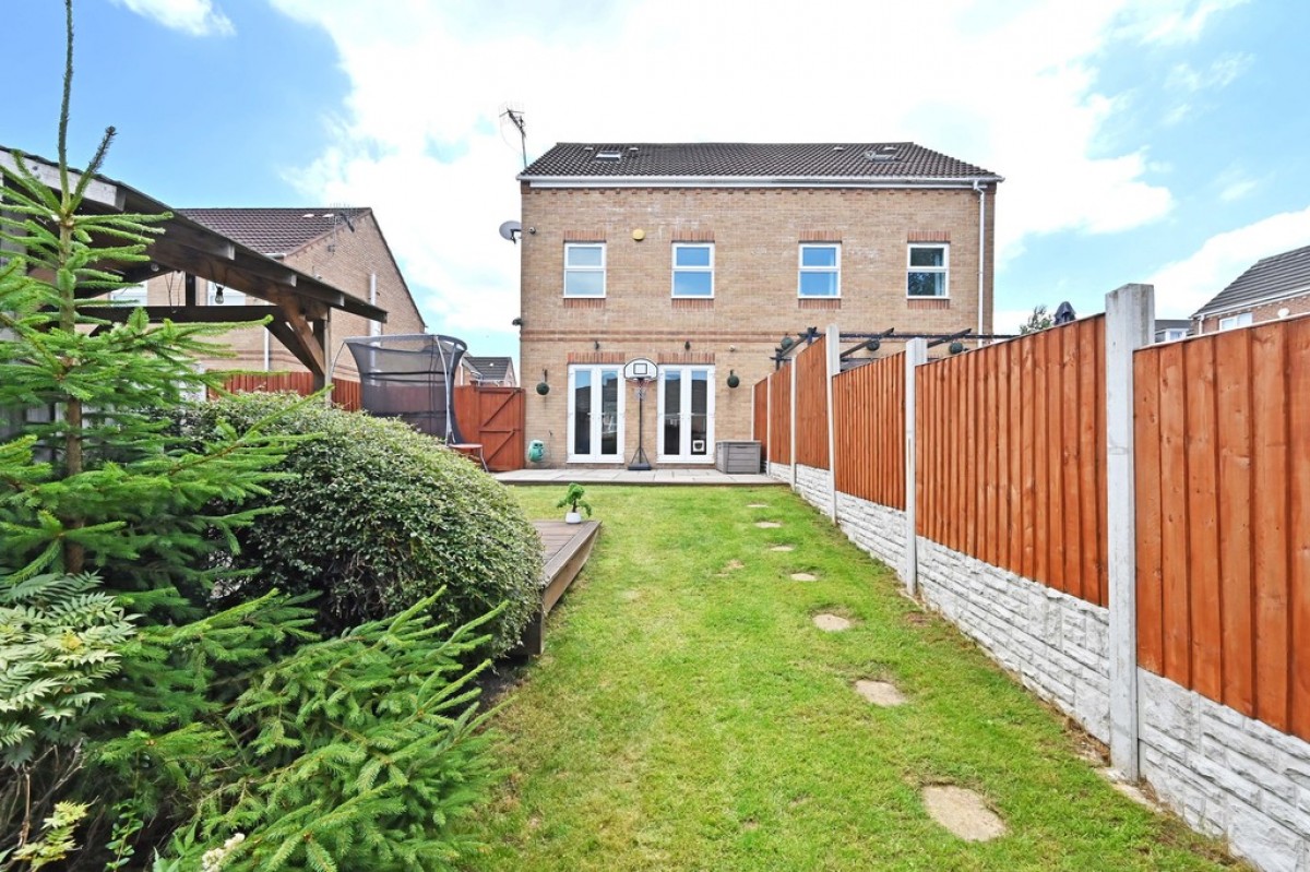 Cricklewood Drive, Tunstall, Stoke-on-Trent