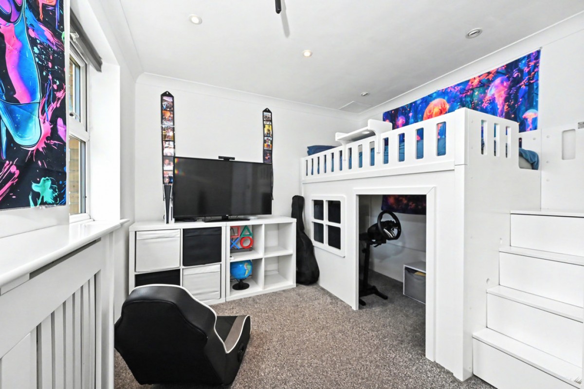 Cricklewood Drive, Tunstall, Stoke-on-Trent