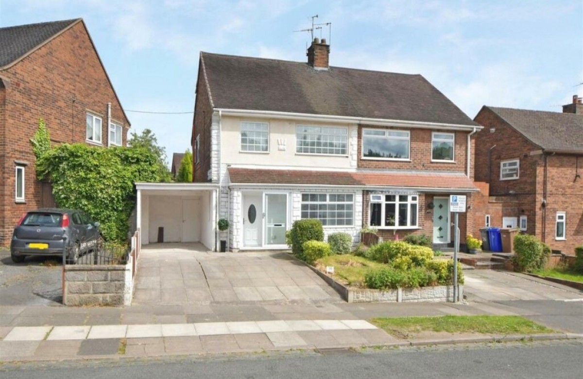 Roundway, Blurton