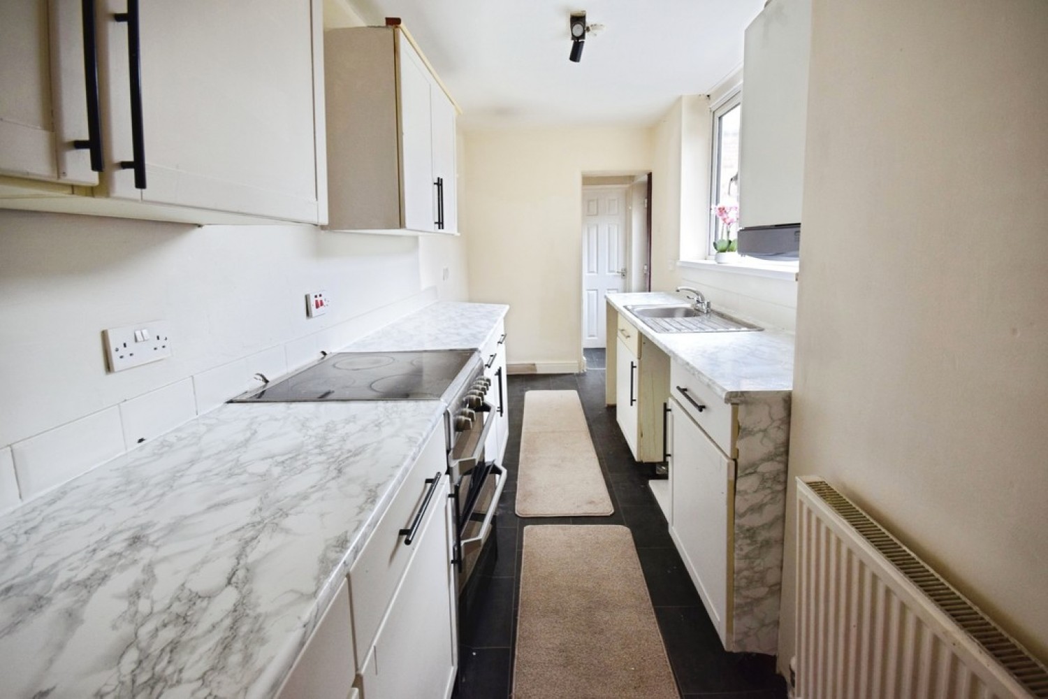 2 bedroom House for Letting Bond Street, Tunstall