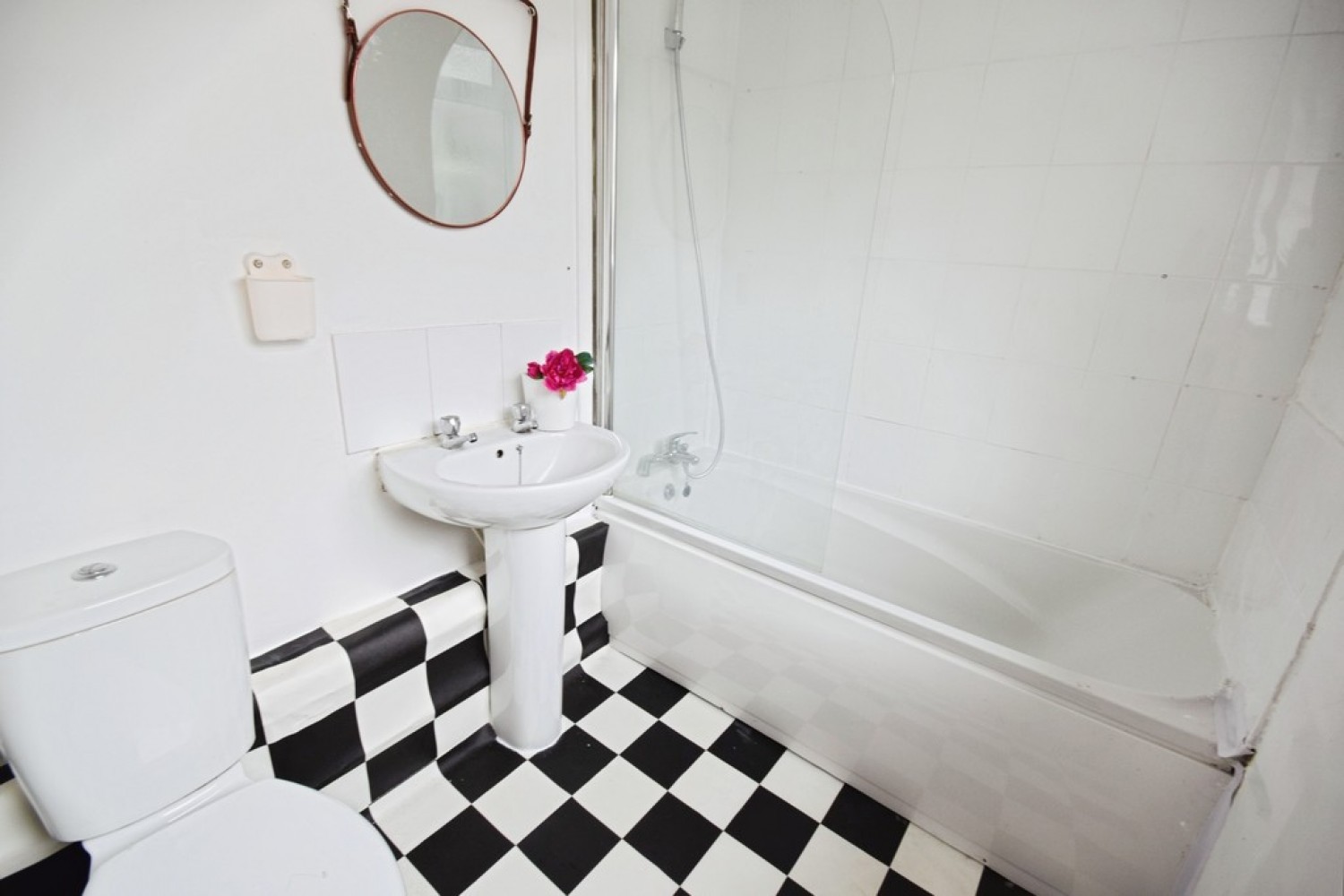 2 bedroom House for Letting Bond Street, Tunstall