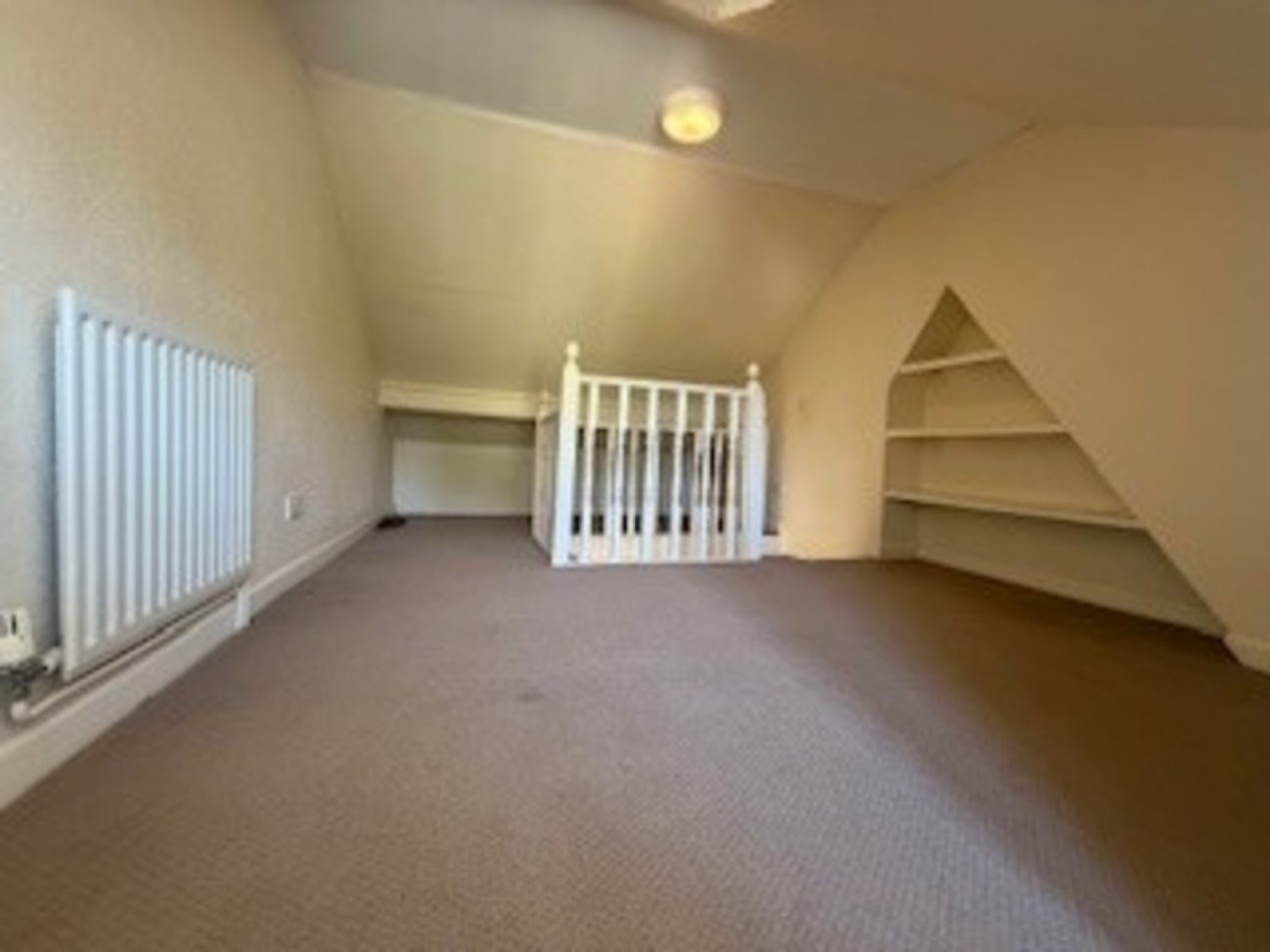 3 bedroom House for Letting Victoria Street, Grantham, Lincs