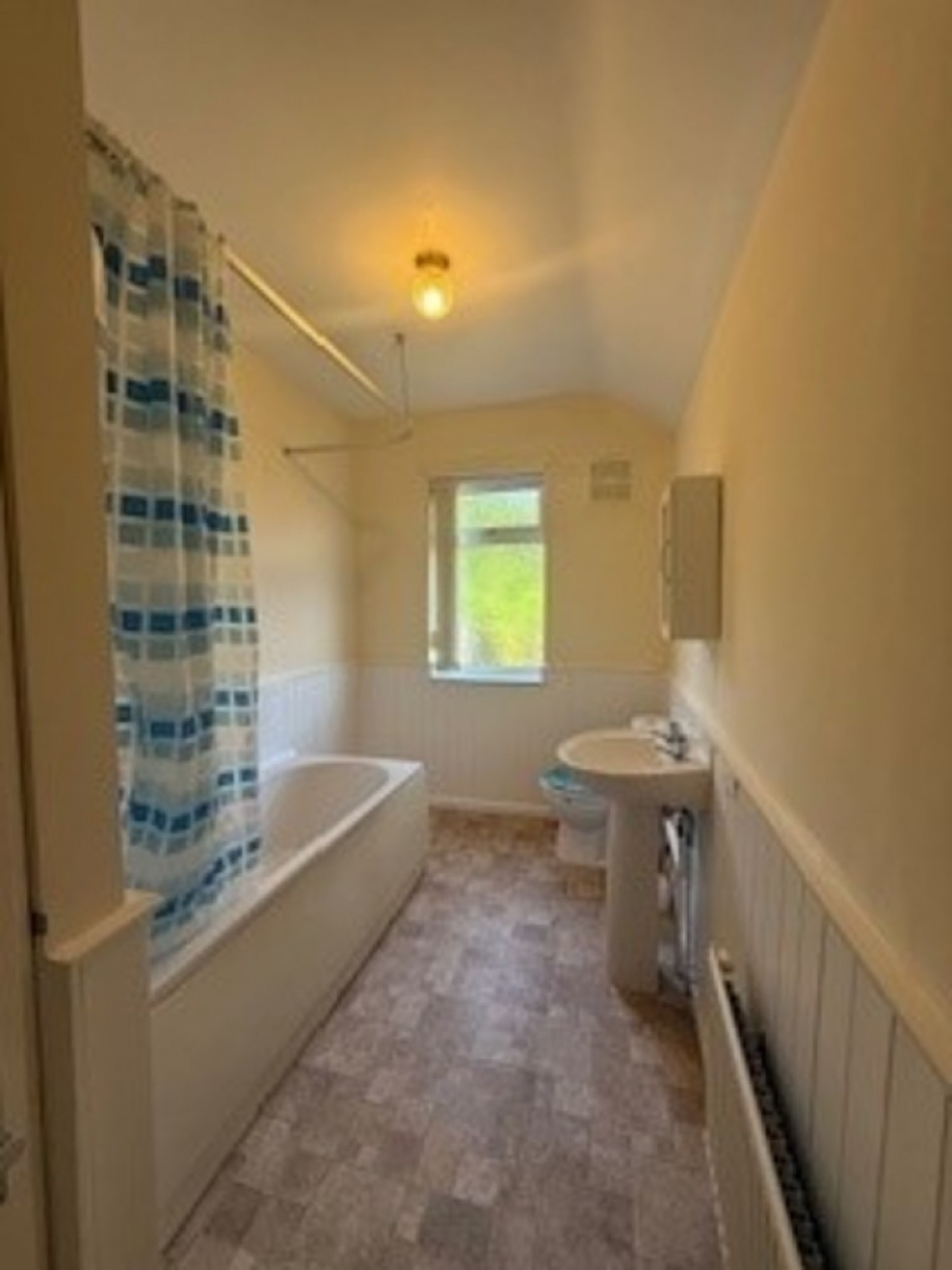 3 bedroom House for Letting Victoria Street, Grantham, Lincs