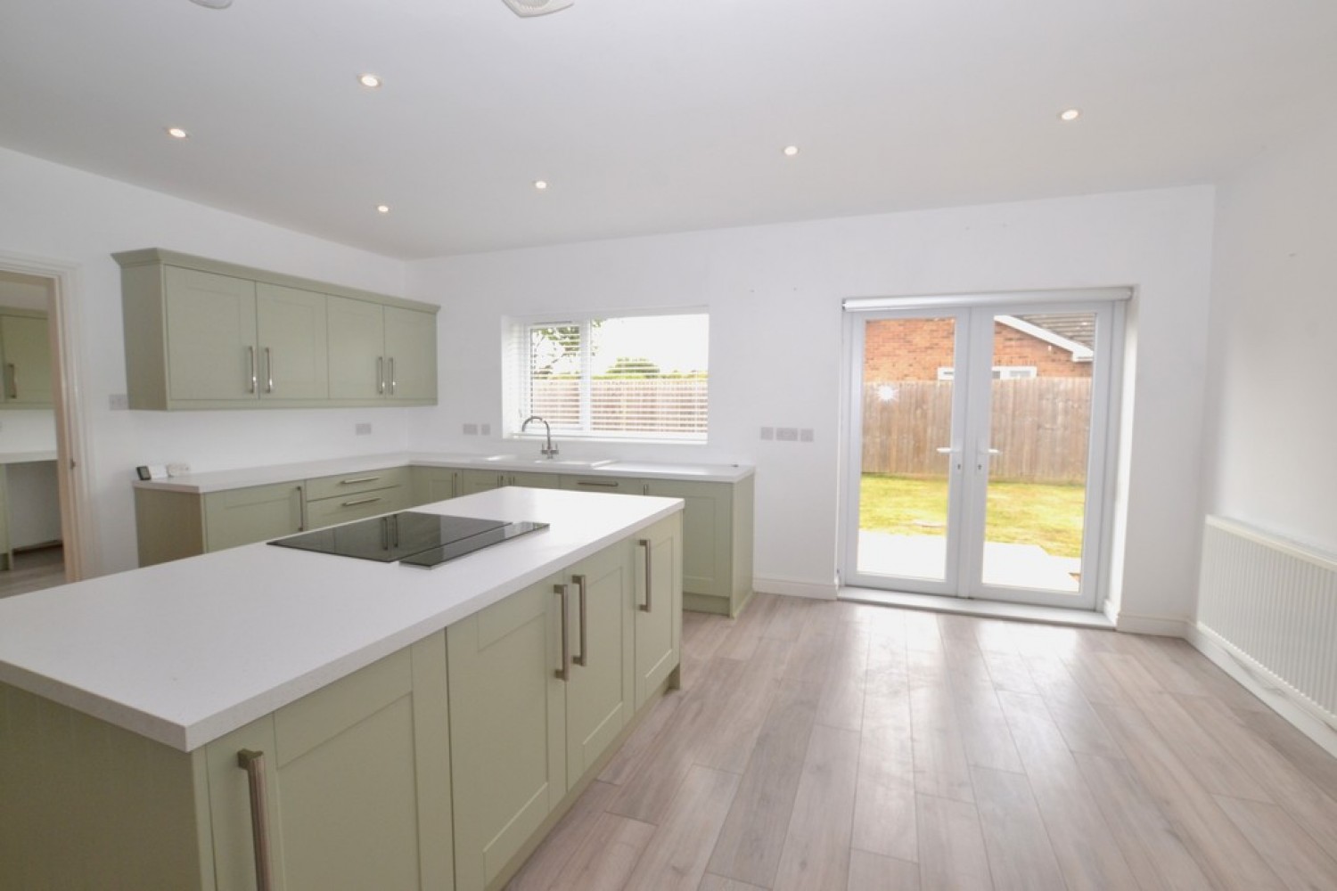 4 bedroom Bungalow for Letting Long Bennington, Newark