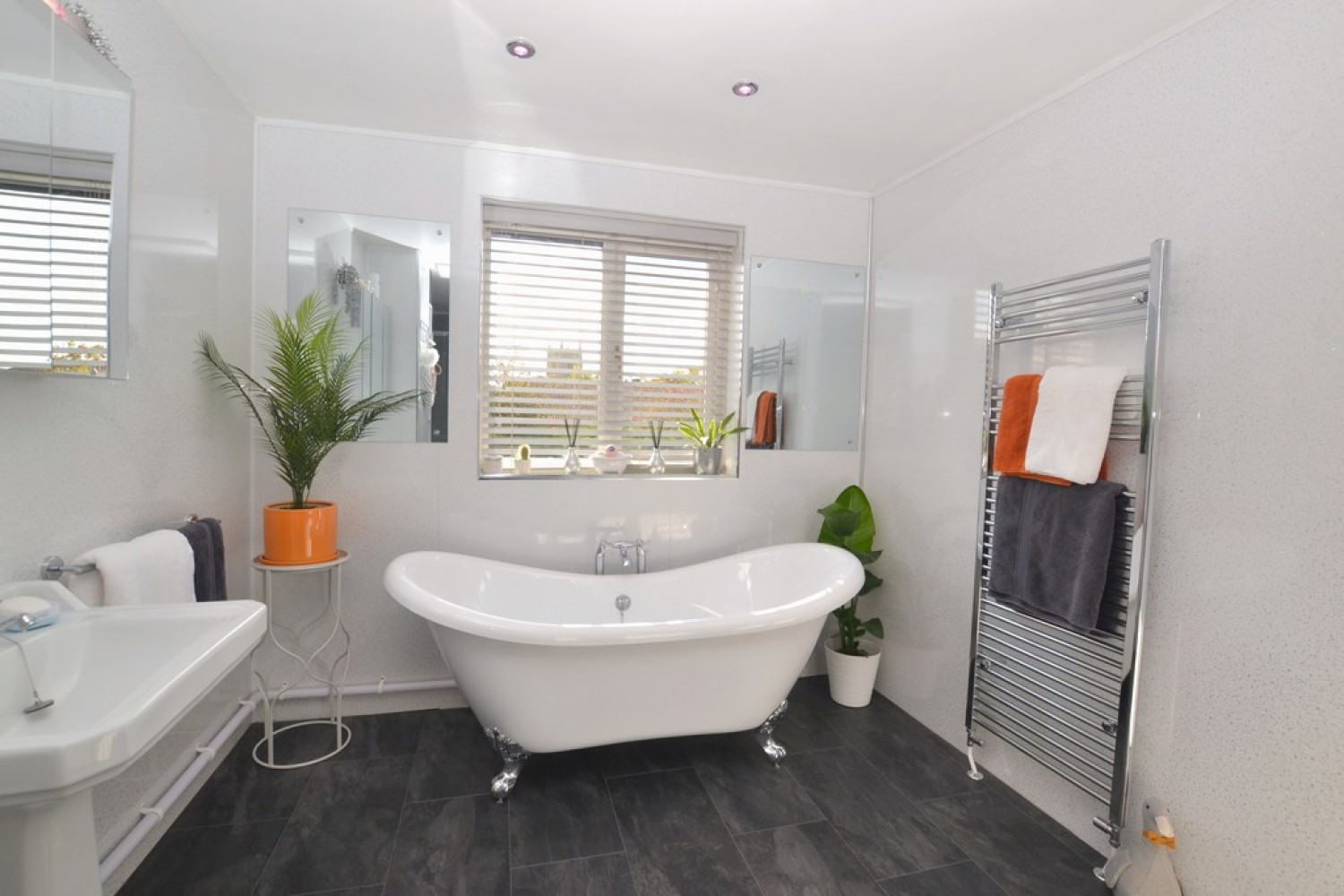 4 bedroom House in Highfield Close, Foston, Grantham