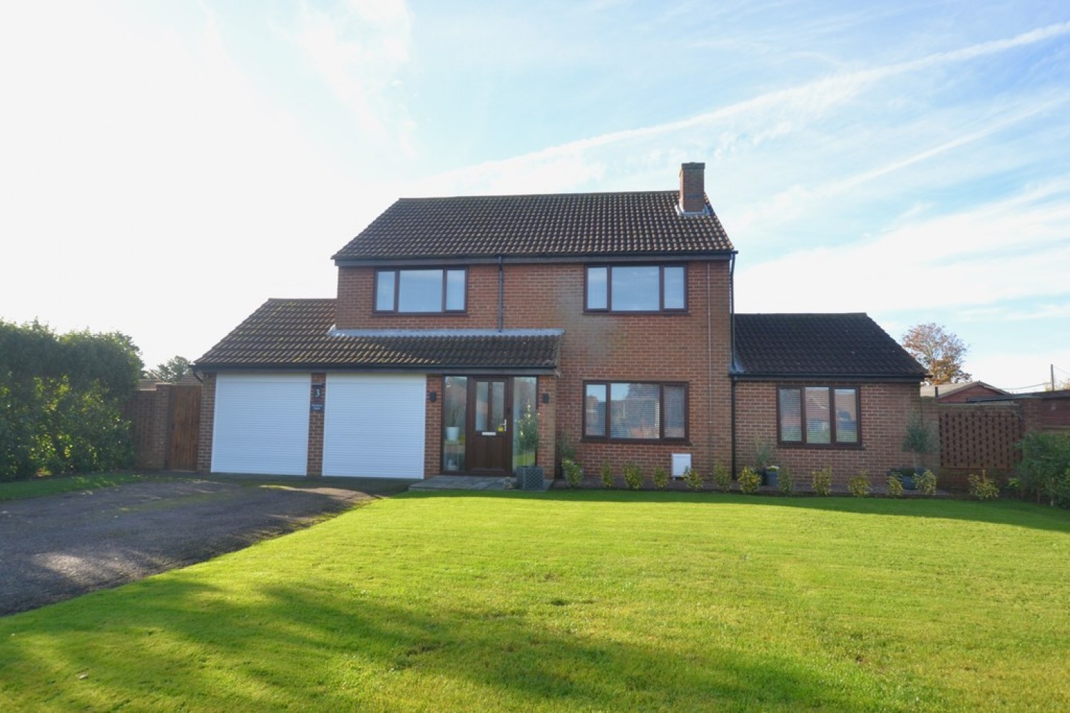 4 bedroom House in Highfield Close, Foston, Grantham