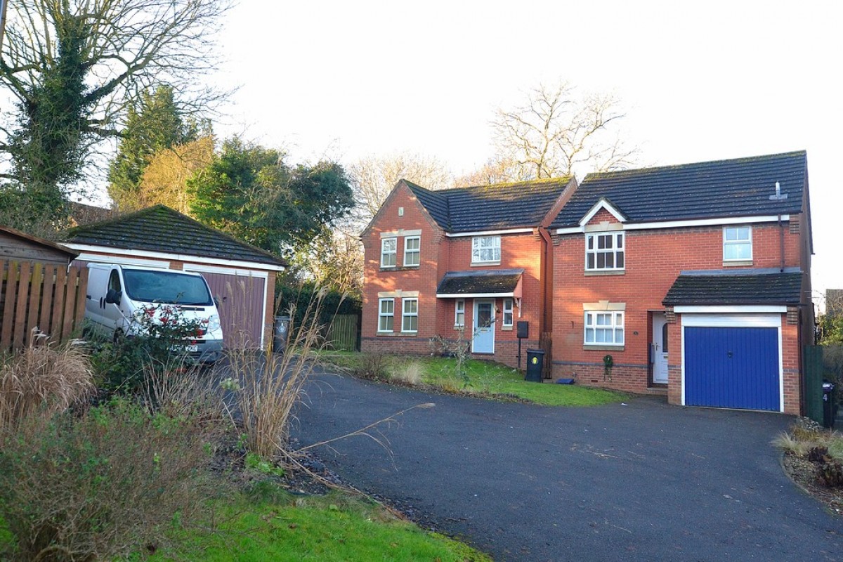 Prestwick Close, Grantham, Lincolnshire