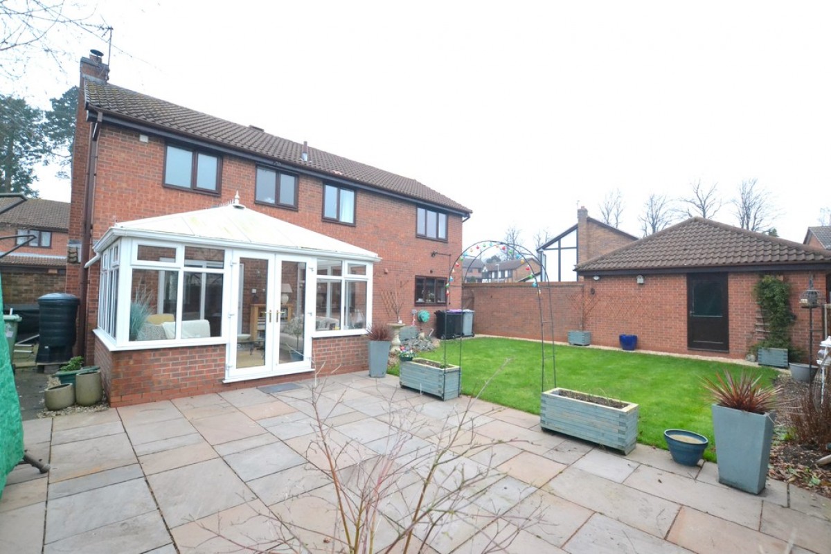 Broomwood Close, Grantham, Lincolnshire