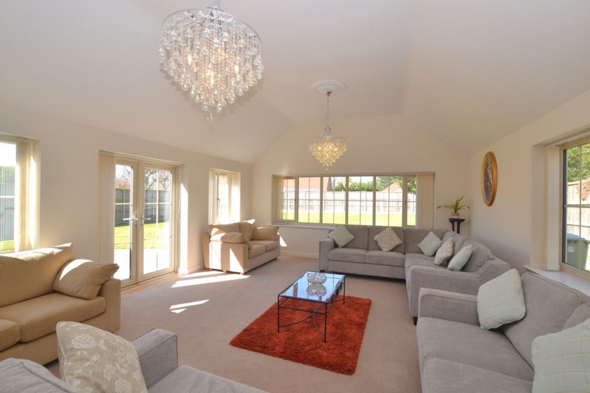 Aviary Close, Grantham