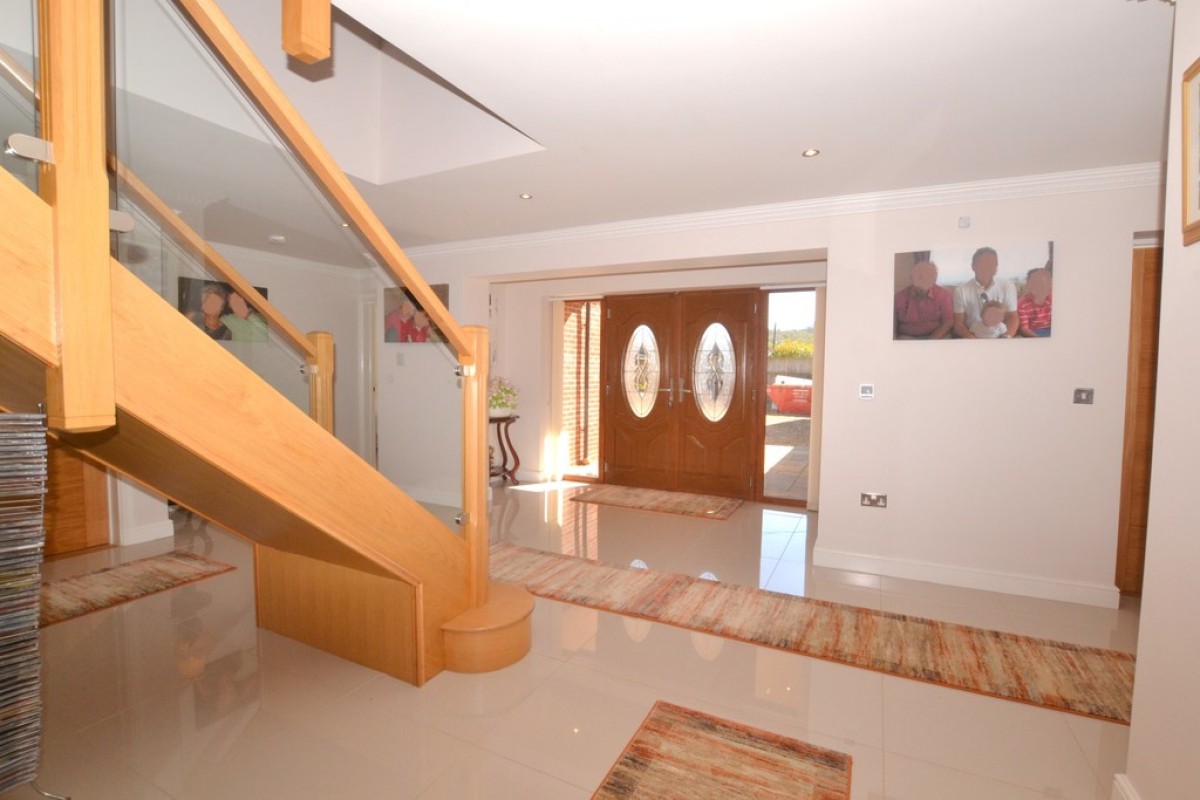 Aviary Close, Grantham