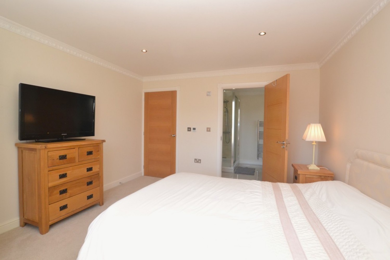 Aviary Close, Grantham